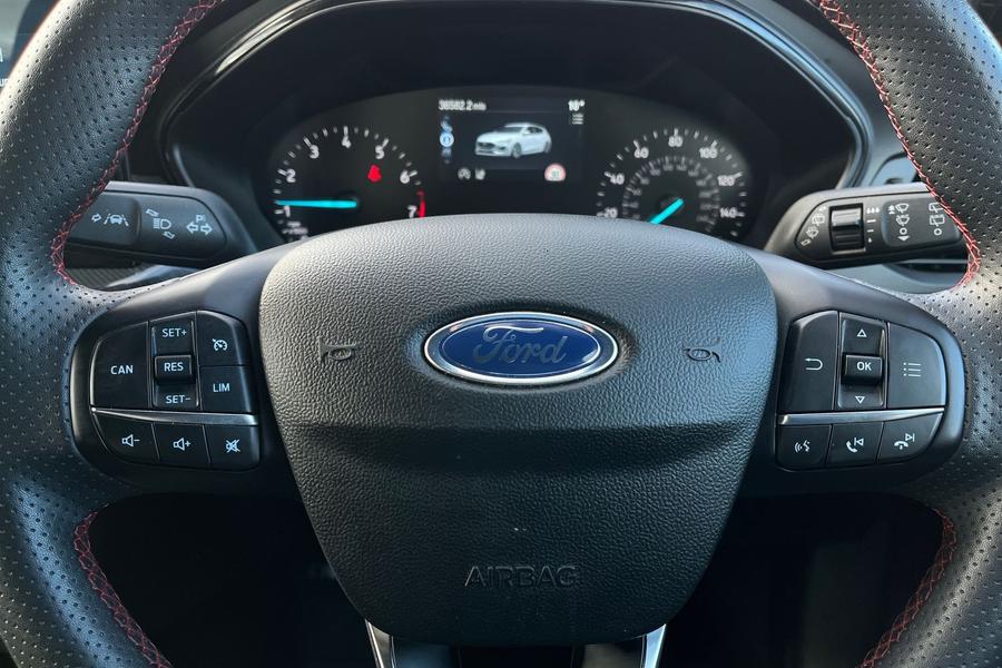 Ford FOCUS Photo autoimg-2bd412dc644ac5d183b9a5c6db20b63a411defa3.jpg