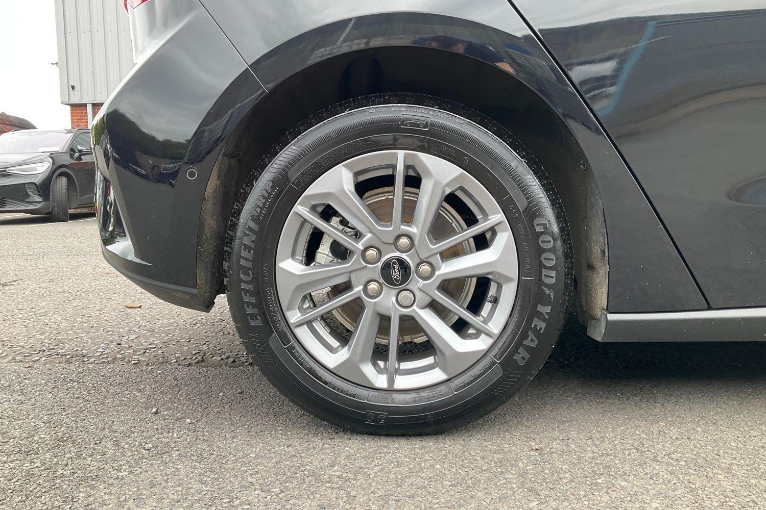 Ford Focus Photo 7