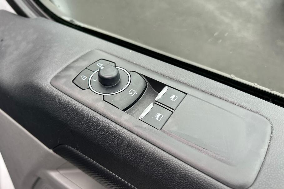 Used FORD TRANSIT CUSTOM WV75ZDZ 31