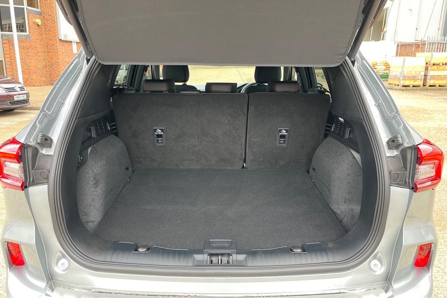 Ford KUGA Photo autoimg-2bdbed644355d09dbac5a8b8dec5745cb3322917.jpg