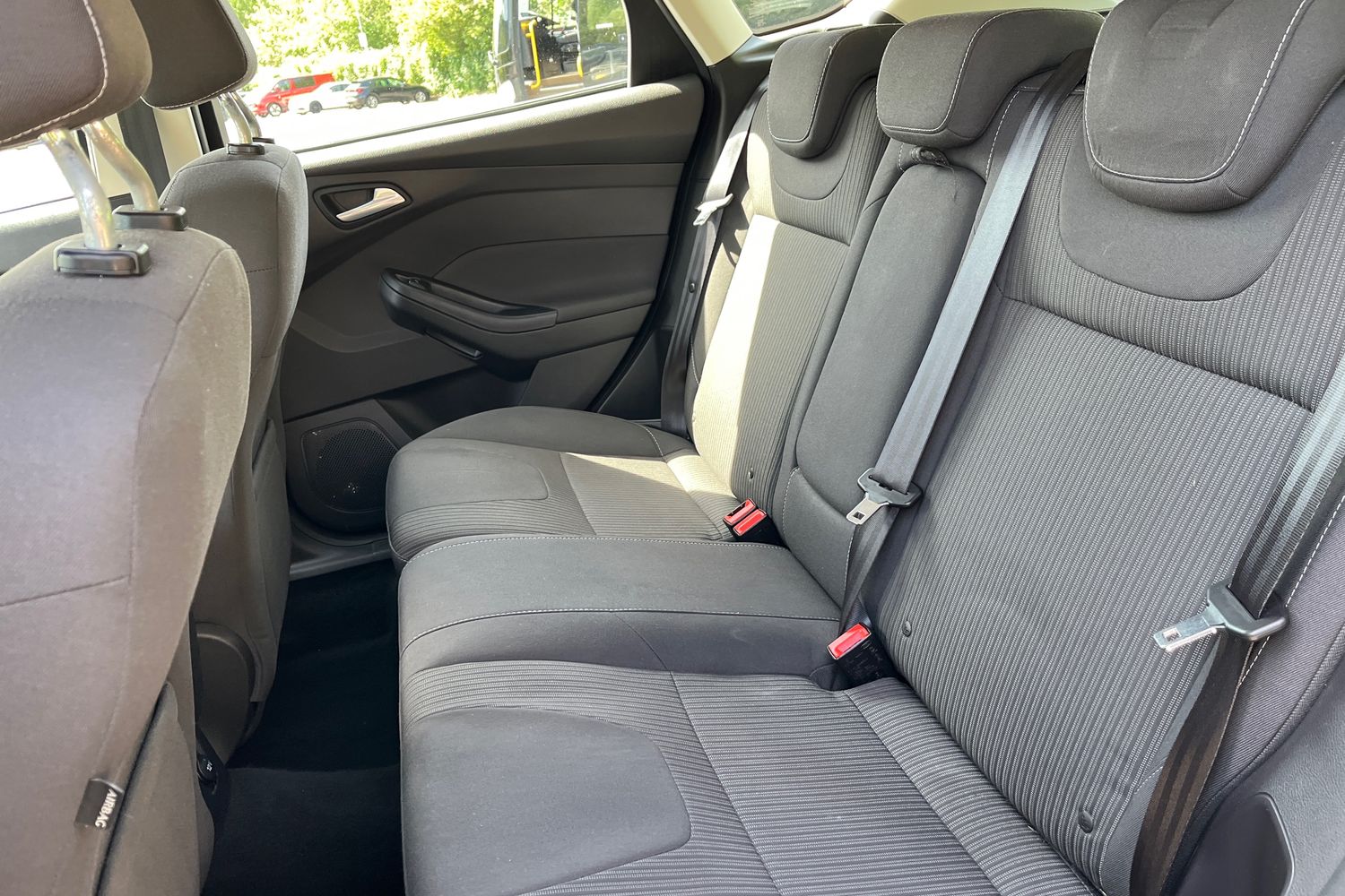 Ford FOCUS Photo 34