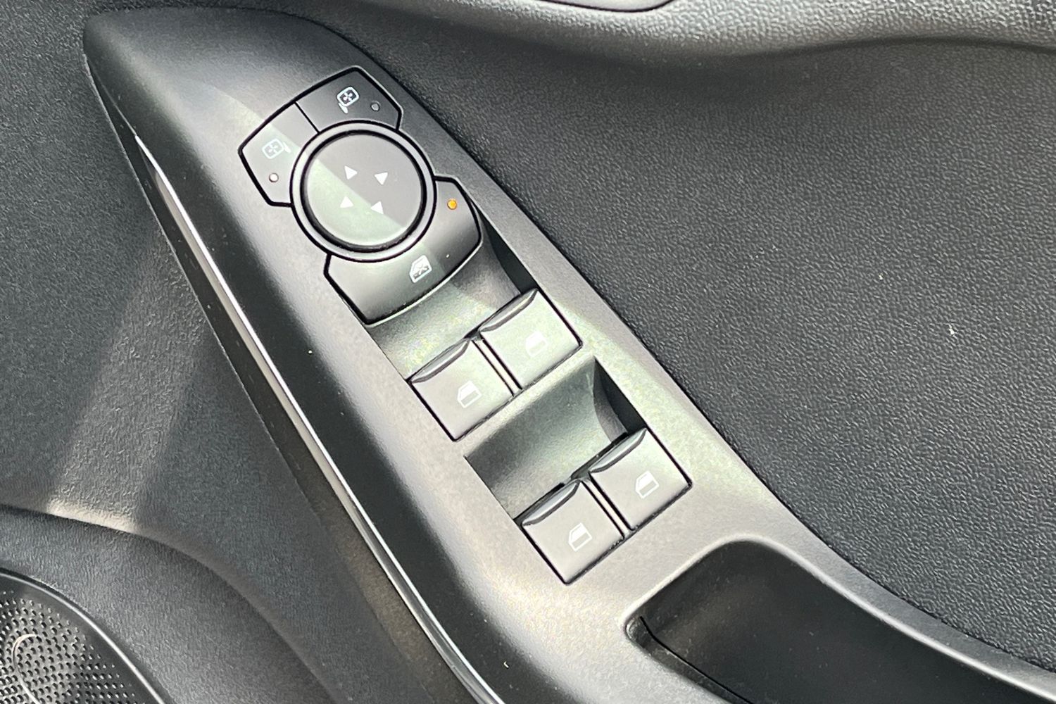 Ford Fiesta Photo 15