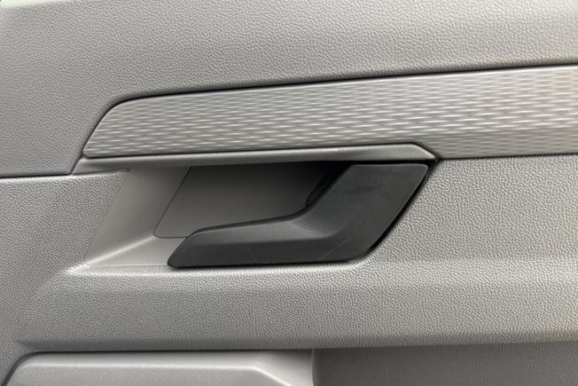 VOLKSWAGEN e-Transporter Photo 23