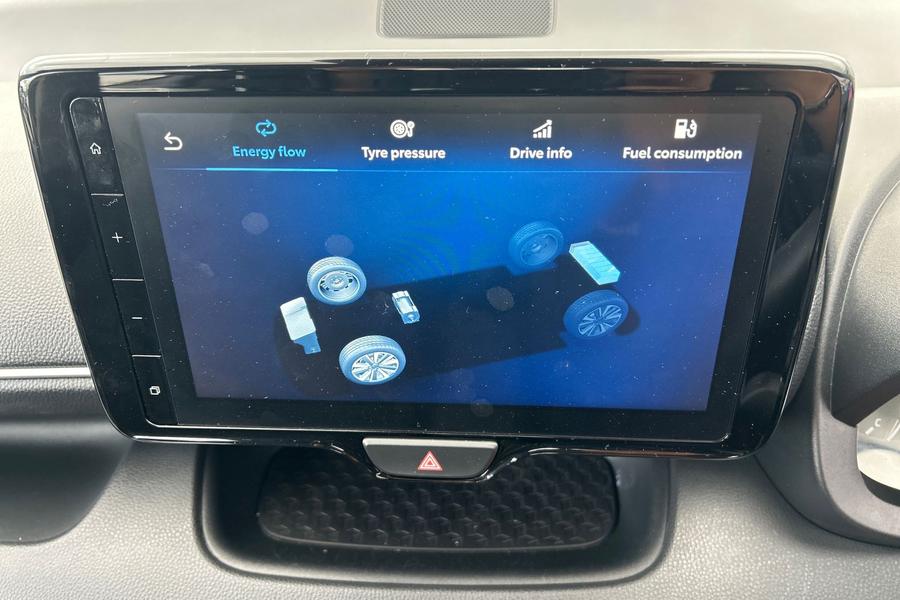 Toyota YARIS Photo autoimg-2bded0cff5c4d6905ce7accdd1902d1622d33341.jpg