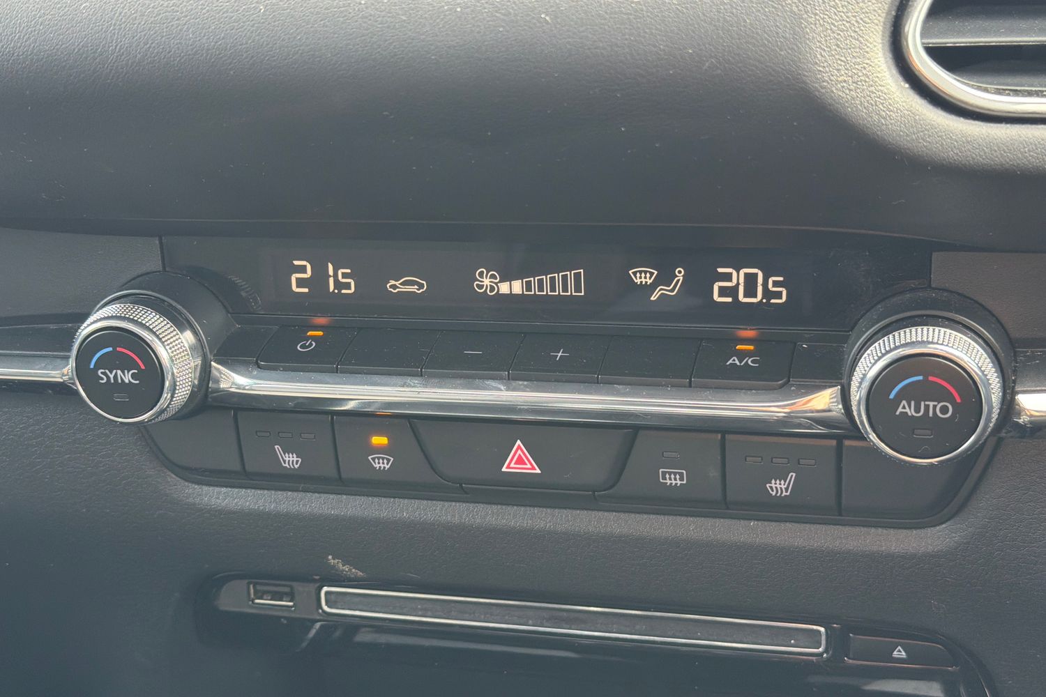 Mazda CX-30 Photo 31