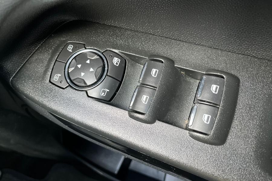 Ford ECOSPORT Photo autoimg-2be54e113d11d81f3213d6066c1f83402ff9d1f5.jpg