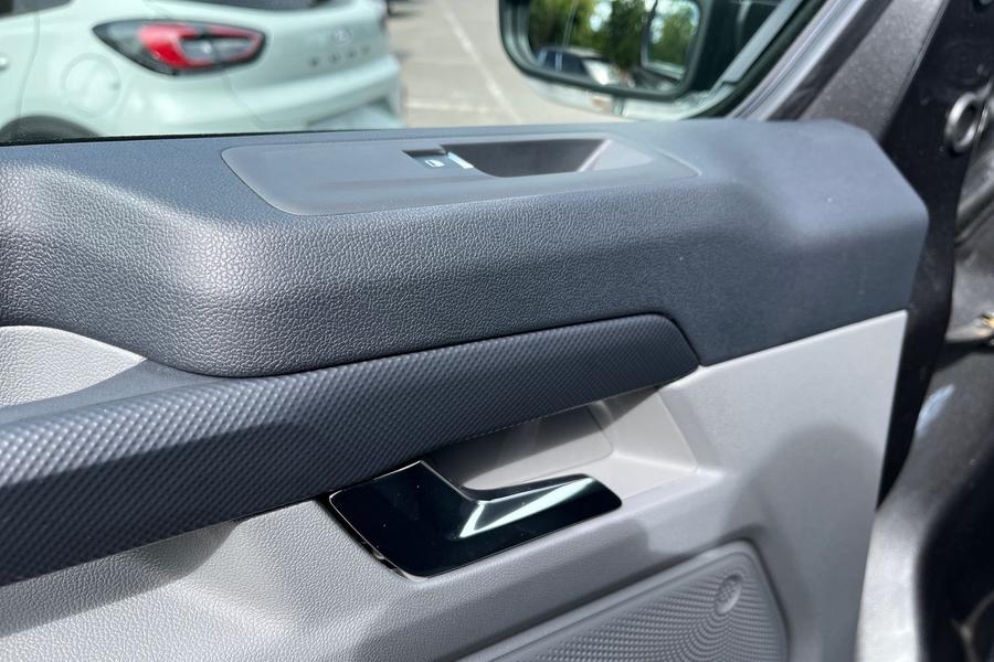 Ford TRANSIT CUSTOM Photo autoimg-2be62d7e08080faca0514db2a45800fe59abb38f.jpg