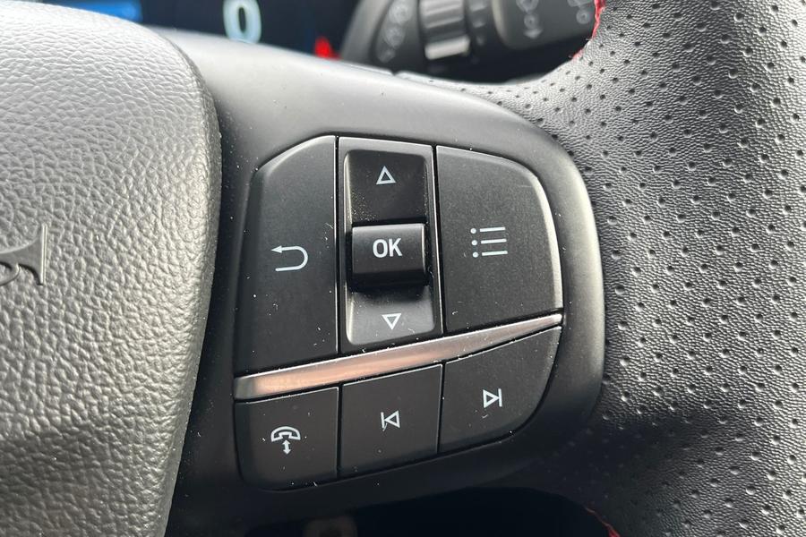 Ford Kuga Photo autoimg-2beb8dd70f19744e0c2776a18b8ee550ef60b937.jpg