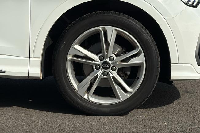 Audi Q3 Photo 5