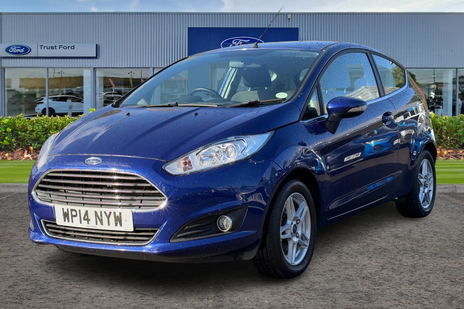 Ford FIESTA Photo 4