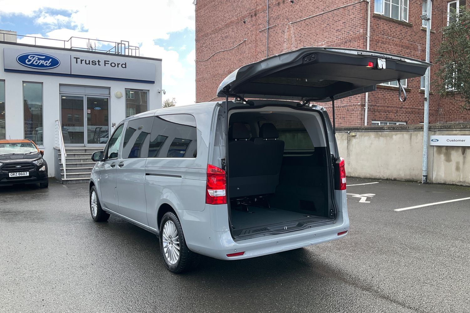 Mercedes-Benz VITO Photo 6