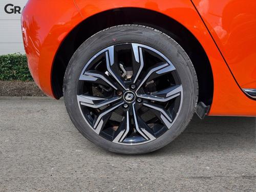 Renault CLIO Photo autoimg-2bee1dc9aaa777f329f749542542ee1798ecec36.jpg