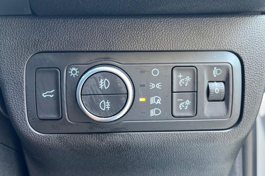 Ford Kuga Photo autoimg-2befb9786d9572f3379742406941439af4a3996d.jpg