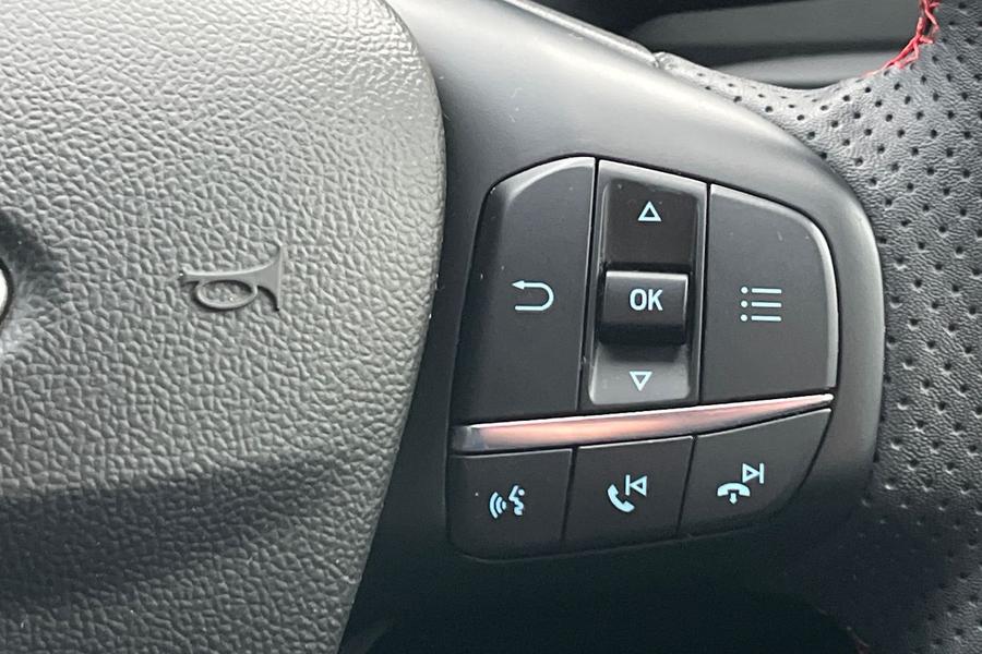 Ford FOCUS Photo autoimg-2bf3fc6610494a3f2dc38493842e6a1652e95e18.jpg