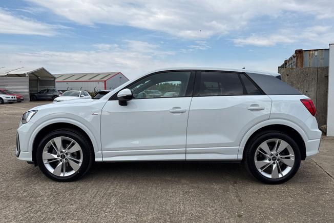AUDI Q2 Photo 54
