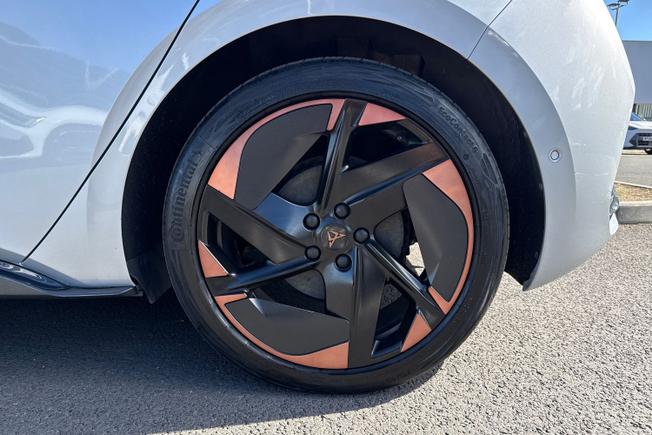 CUPRA Born Photo 5