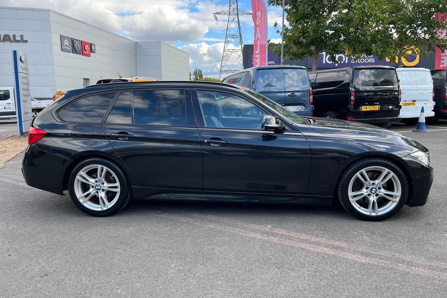BMW 3 Series Photo 35