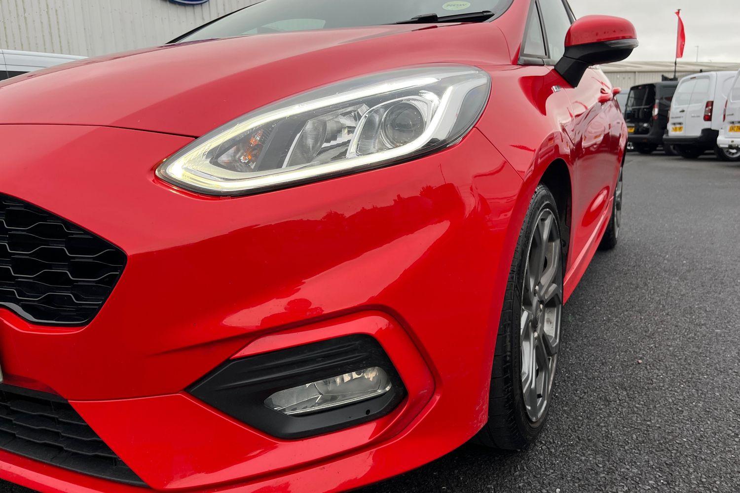 Ford Fiesta Photo 22