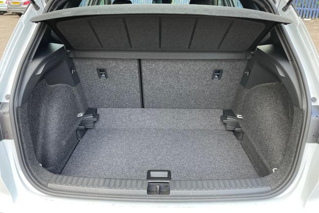 SEAT Arona Photo 12