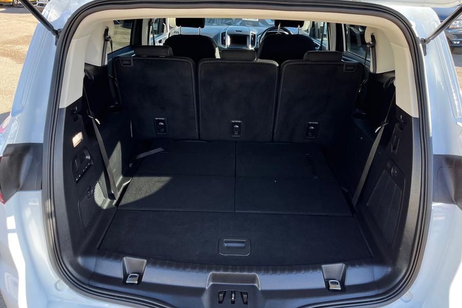 Ford S-MAX Photo autoimg-2c01d202c76d763138225daff3c37624c02c19c9.jpg