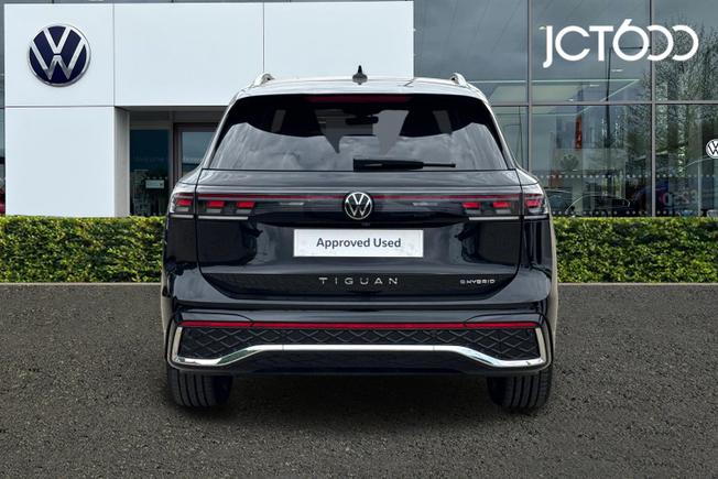VOLKSWAGEN Tiguan Photo 7