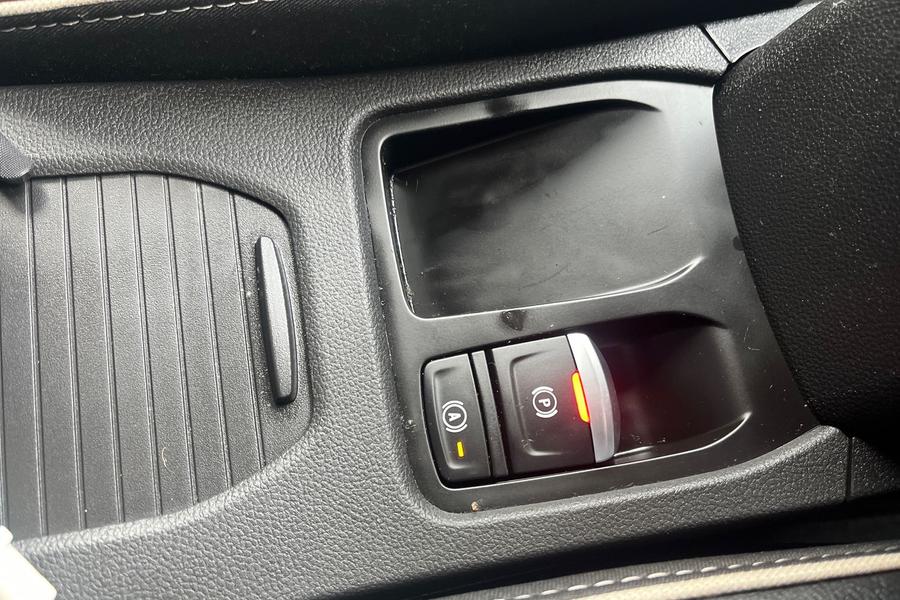 Renault CLIO Photo autoimg-2c02e9070c8a49d7b5a08c0e32119a437d6199b7.jpg