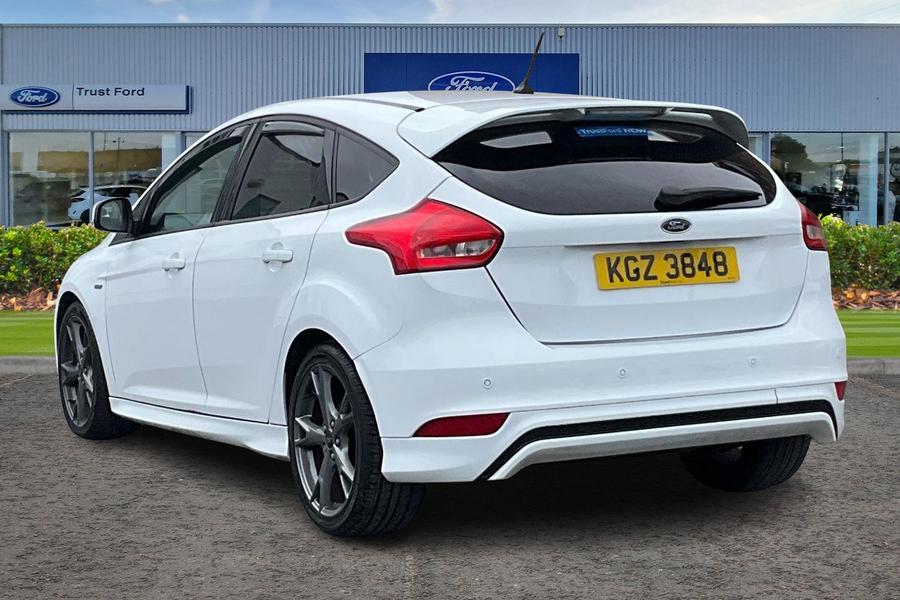 Ford FOCUS Photo autoimg-2c0669be4b9ab9fb53af1618ca677809e3843cbb.jpg