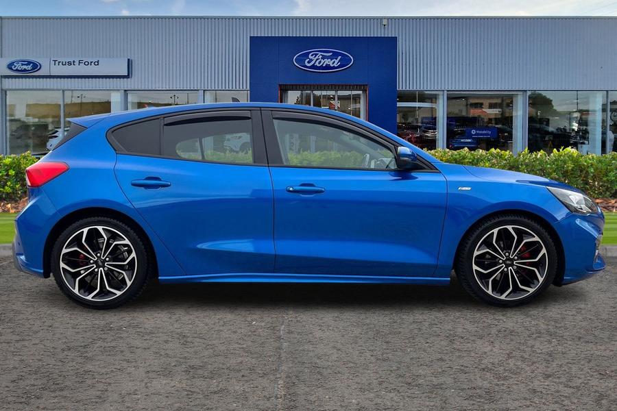 Ford Focus Photo autoimg-2c08714d1df863e46a858fc4bc3e812ece9bcdec.jpg