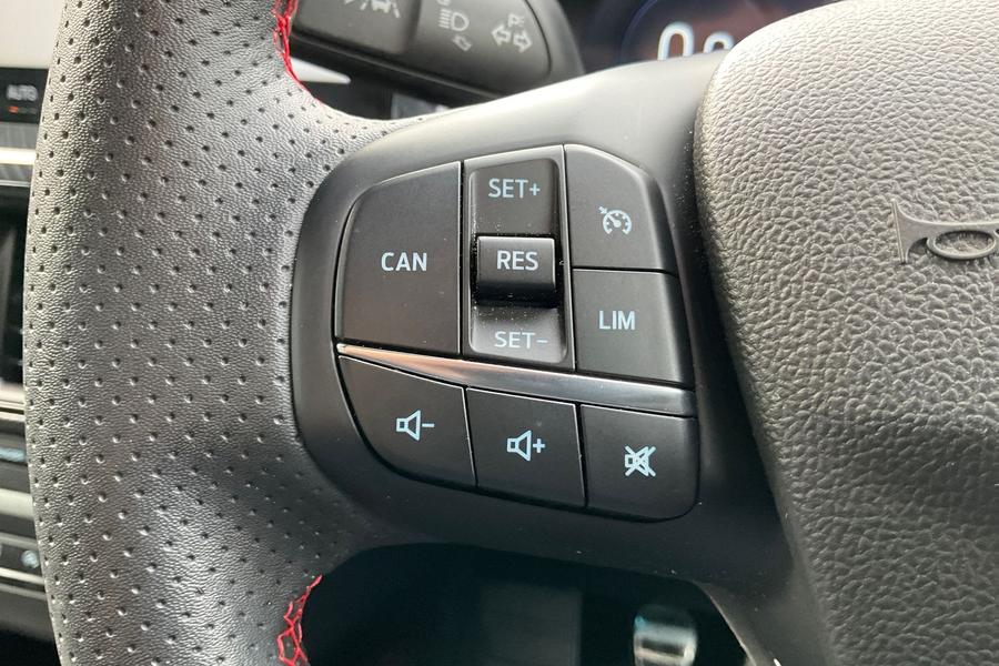 Ford Focus Photo autoimg-2c0d26edf93999755e527c13c943e82fd54c5ebd.jpg