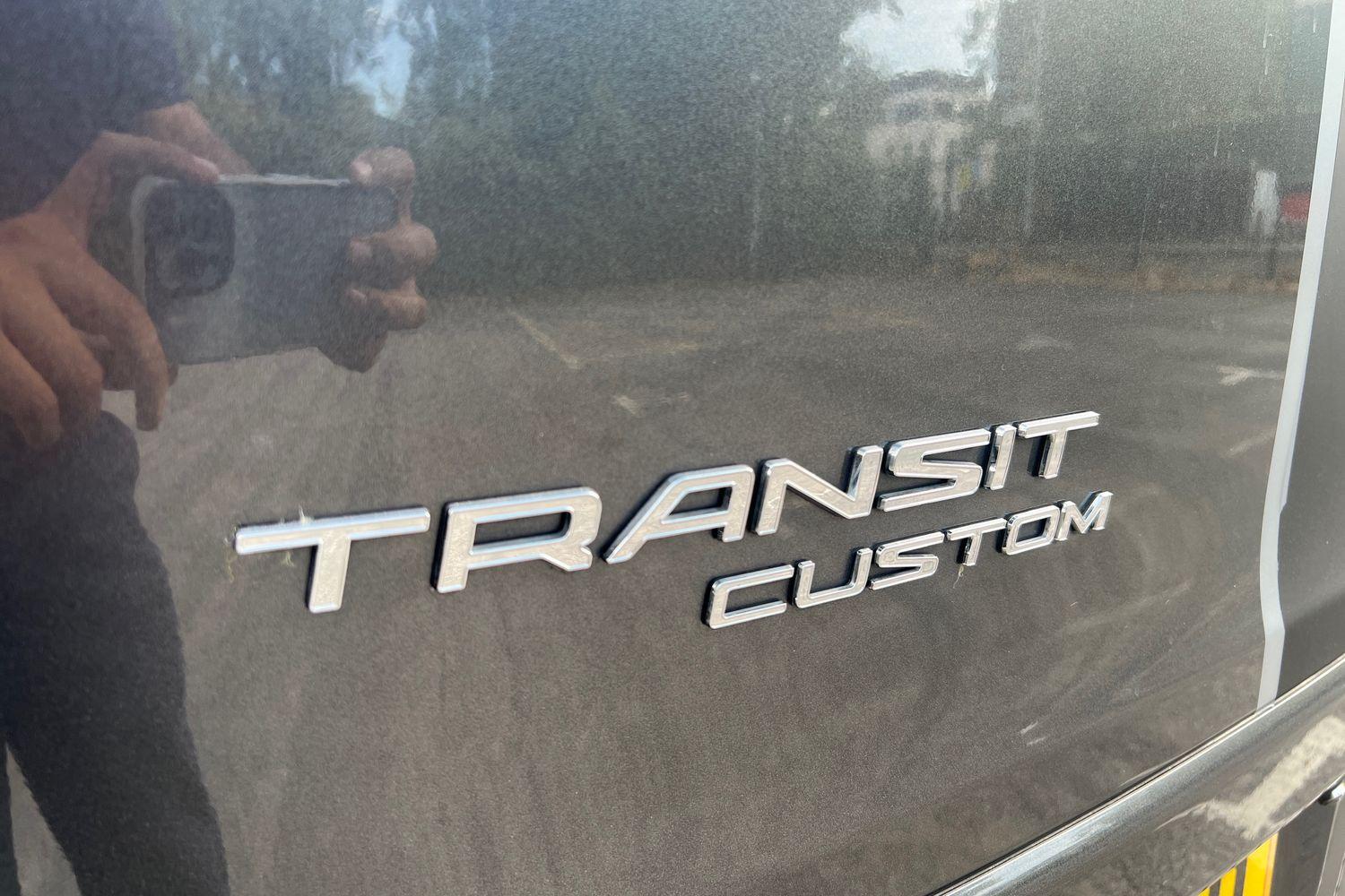 Ford TRANSIT CUSTOM Photo 19