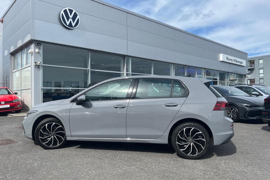 Volkswagen Golf Photo autoimg-2c0f3c33b64de0fac30f9ca6de18b5ebb3d0ea6f.jpg