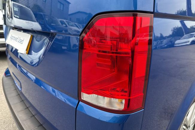 VOLKSWAGEN Transporter Photo 18