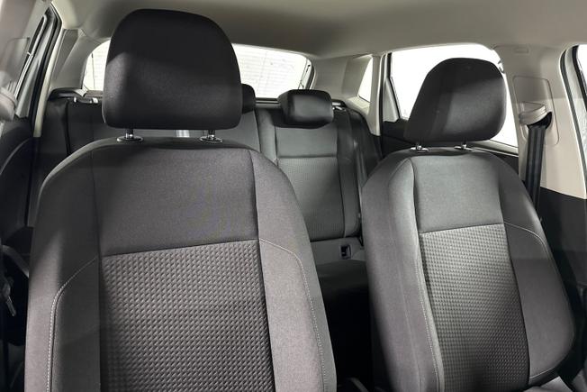 VOLKSWAGEN Polo Photo 25
