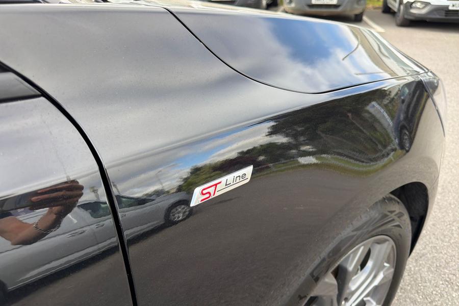 Ford Focus Photo autoimg-2c16210e5a12468c060fb32e1e668fbad7cdb9ee.jpg