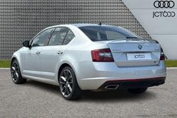 ŠKODA Octavia Photo 3