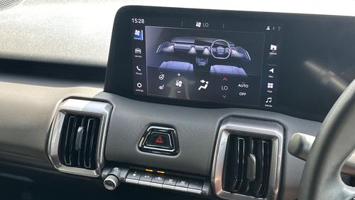 Suzuki e-VITARA Photo autoimg-2c2038fdb0ecc4c4033ec9cbe5b8cb359369b274.jpg