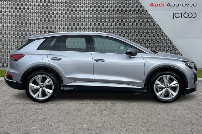 AUDI Q4 Photo 4