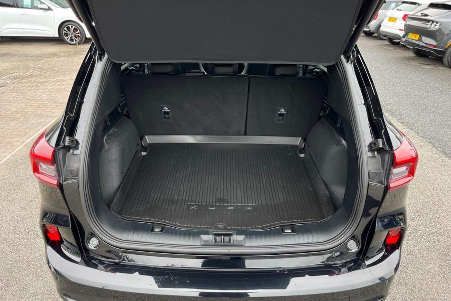 Ford Kuga Photo autoimg-2c23b658286f93cd598e5f10aeddbc0f95d5b6d6.jpg