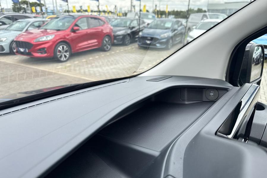Ford TRANSIT CUSTOM Photo autoimg-2c23e8b56b5a44ddefe9c624436eeb86f25840fe.jpg