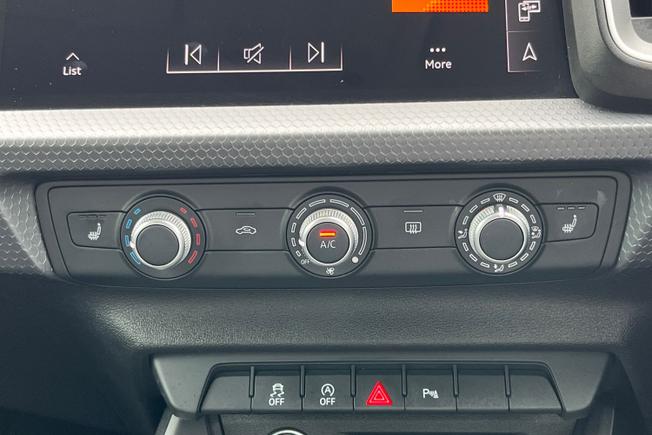 AUDI A1 Photo 31