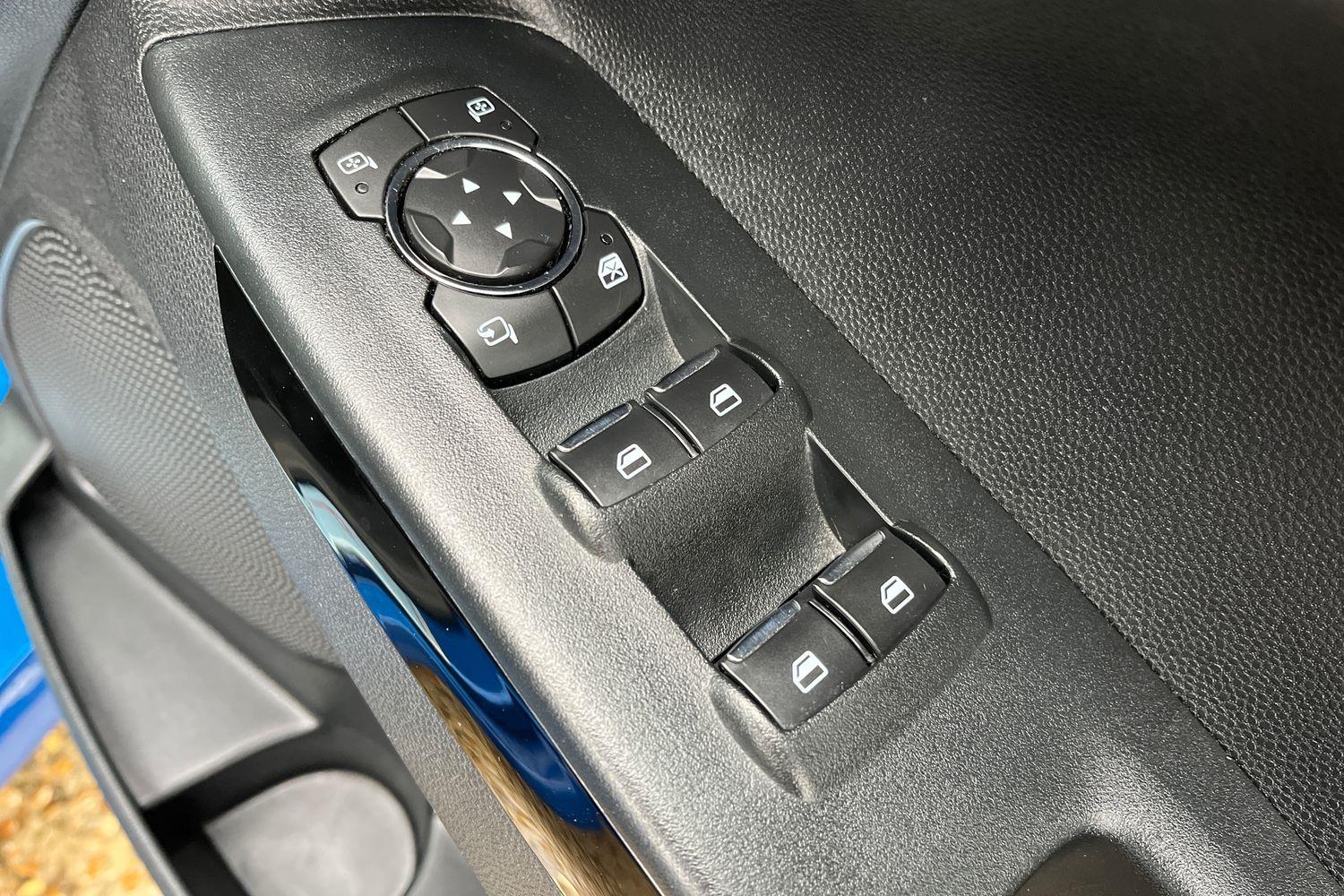 Ford EcoSport Photo 15