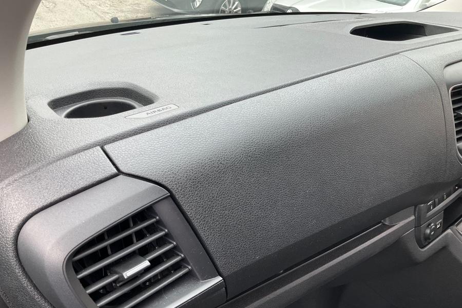 Vauxhall VIVARO LIFE Photo autoimg-2c2e290757d7095e2022459e9c67d4450f5c8967.jpg