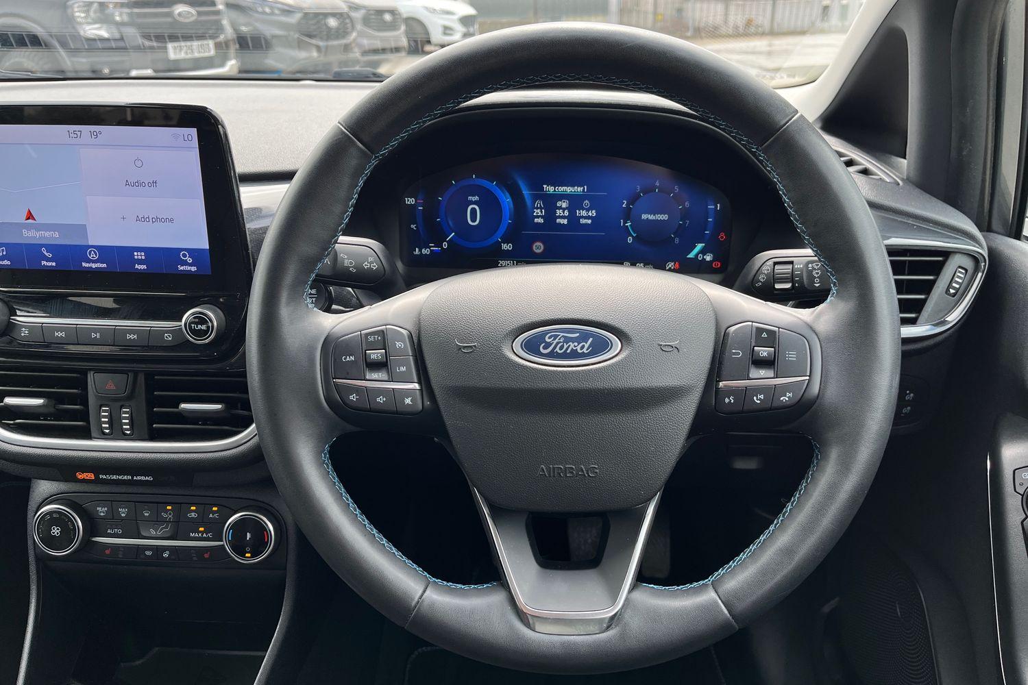 Ford FIESTA Photo 11