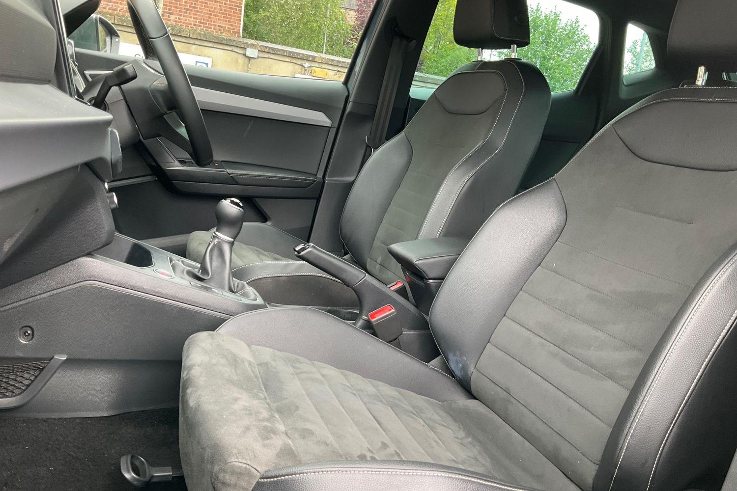 SEAT IBIZA Photo 18
