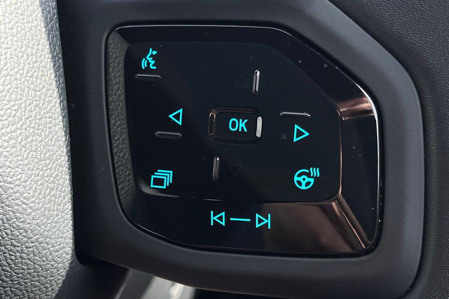 Ford CAPRI Photo autoimg-2c33c8c67402c4473c7dd2afc3b17e6df650843c.jpg