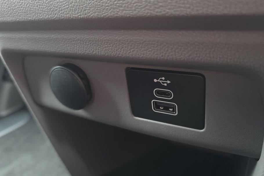 Used FORD TRANSIT CUSTOM WV75ZKH 35