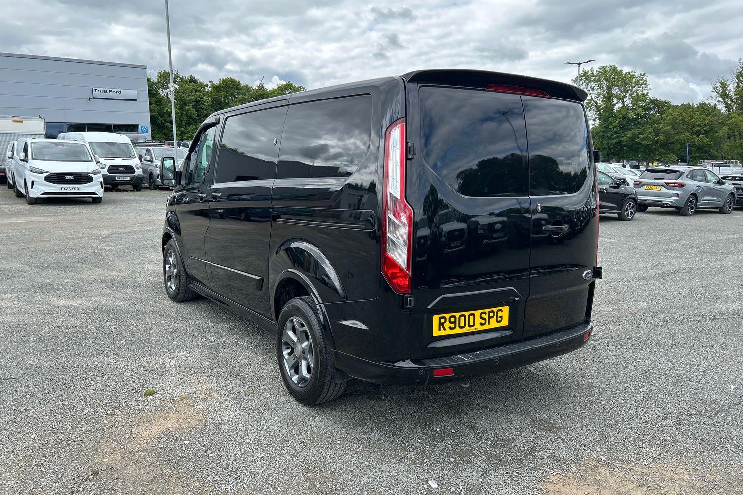 Ford TRANSIT CUSTOM Photo 39