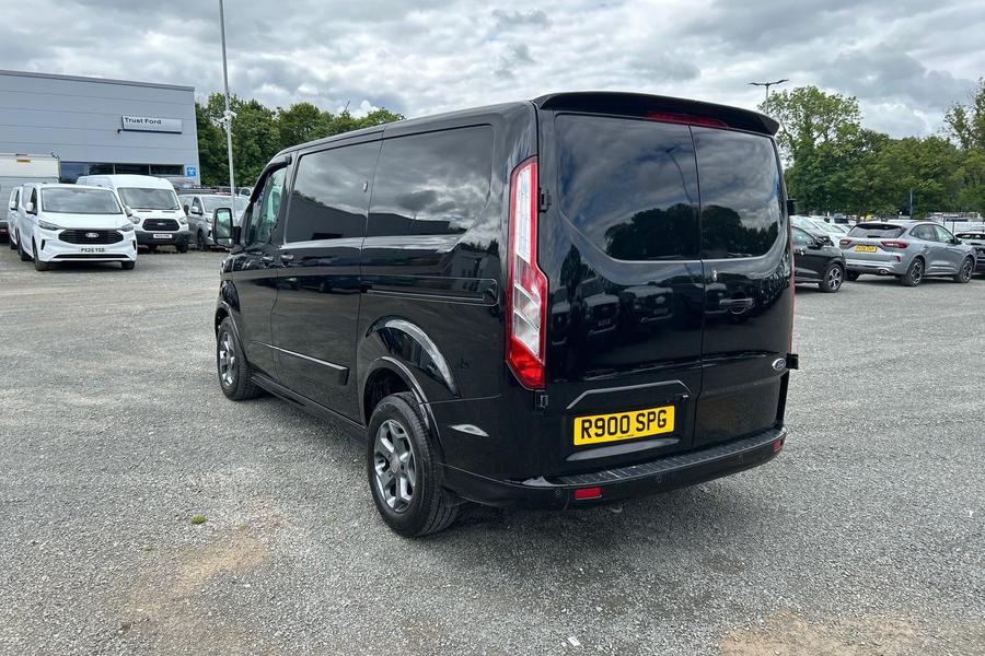 Ford TRANSIT CUSTOM Photo autoimg-2c375fae88fb445f6d5211a05e90958d0fe5b3e1.jpg