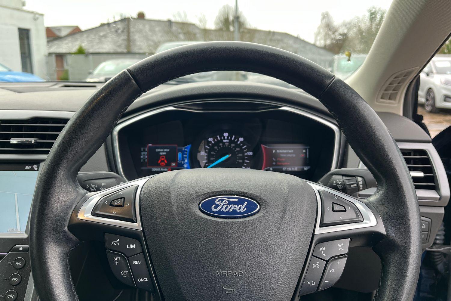 Ford MONDEO Photo 11