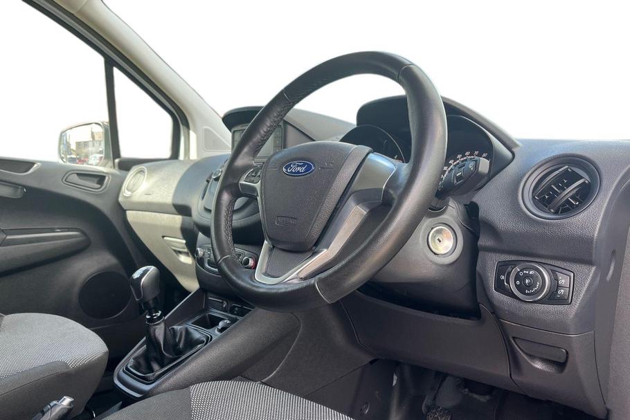 Used FORD TRANSIT COURIER ML22YKJ 13